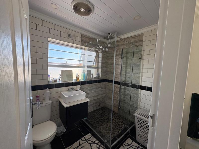 2 Bedroom Property for Sale in Ottery Western Cape